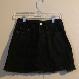 black American eagle jean skirt - size 0